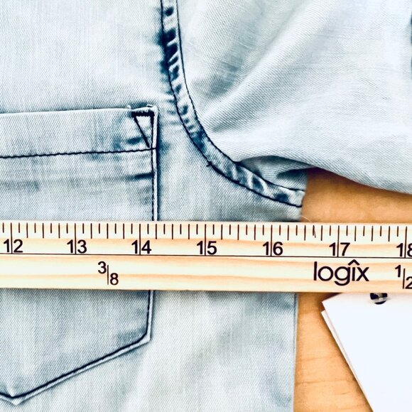 NEW HUDSON Girl Blue Crop Shirt Short Sleeve Raw Hem Snap Button Size Large - Picture 9 of 12